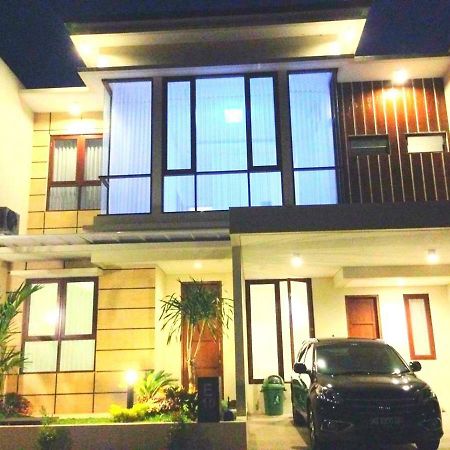 Fams Homestay By Fh Stay Yogyakarta Ngoại thất bức ảnh